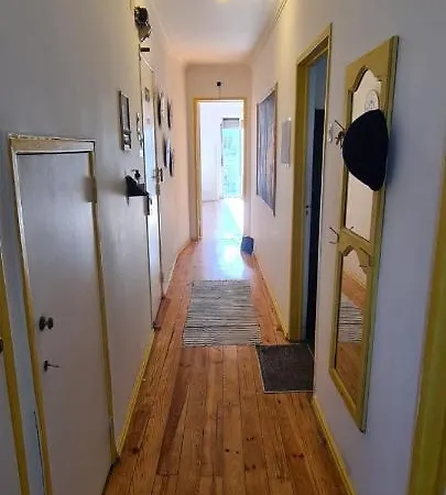 ホステル Auristelas